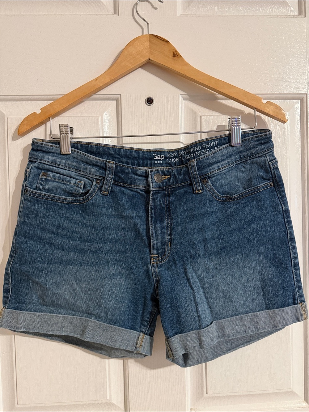 GAP Cuffed Boyfriend Denim Shorts